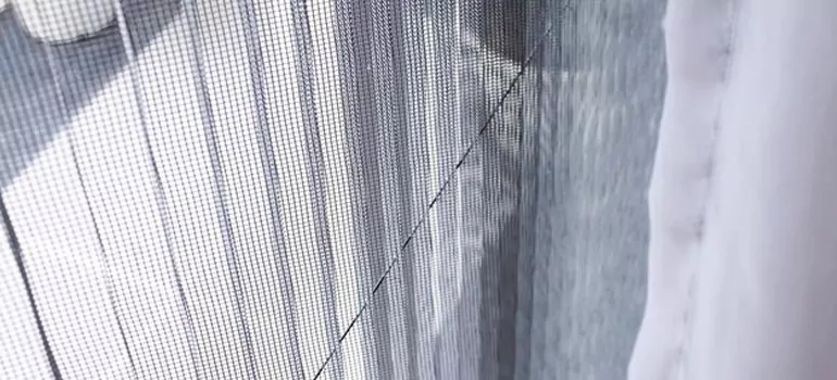 Fixing Screen Window Mesh in Miami Gardens, FL