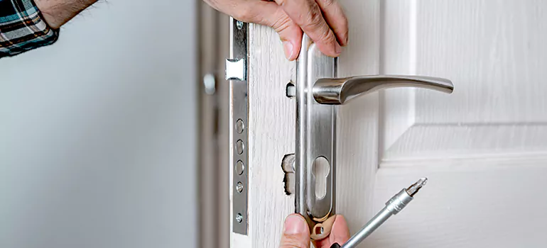 Front Door Knob Repair in Miami Gardens, FL