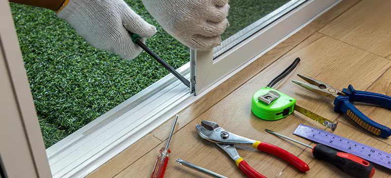 Window Hinge Repair in Miami Gardens, FL
