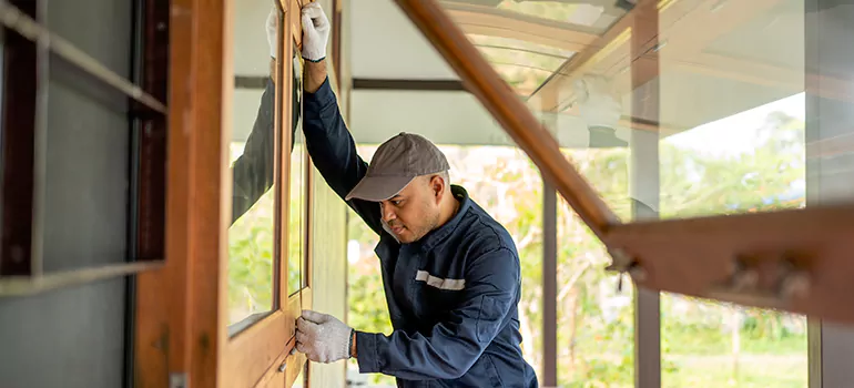 Double Hung Vinyl Window Sash Replacement in Miami Gardens, FL